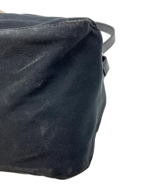 FENDI（フェンディ）FENDI (フェンディ) ショルダーバッグ ブラックの古着・服飾アイテム