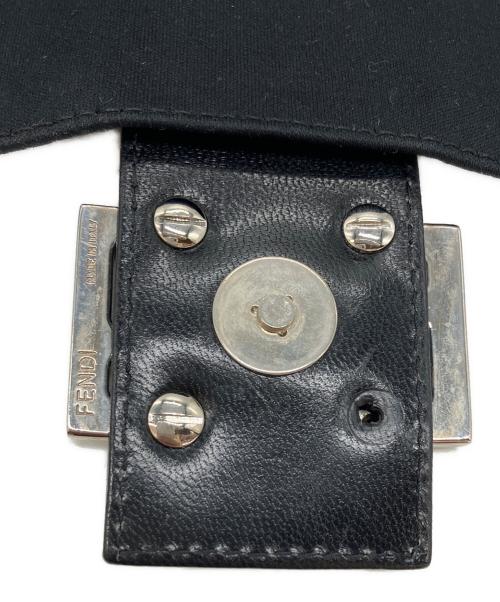 FENDI（フェンディ）FENDI (フェンディ) ショルダーバッグ ブラックの古着・服飾アイテム