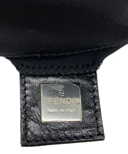 FENDI（フェンディ）FENDI (フェンディ) ショルダーバッグ ブラックの古着・服飾アイテム