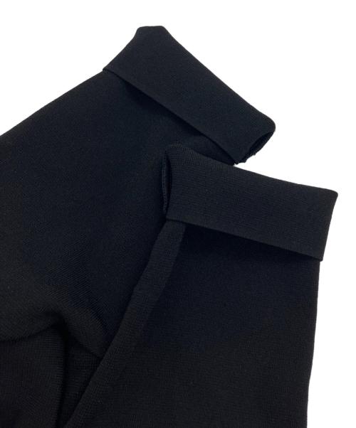 cygne（シーニュ）cygne (シーニュ) 半袖ニットオフショルトップス ブラック サイズ:1 未使用品の古着・服飾アイテム