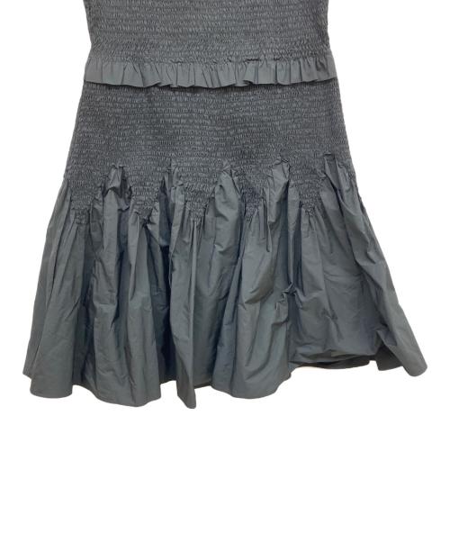 RED VALENTINO（レッドヴァレンティノ）RED VALENTINO (レッドヴァレンティノ) ノースリーブギャザーワンピース ブラック サイズ:40の古着・服飾アイテム