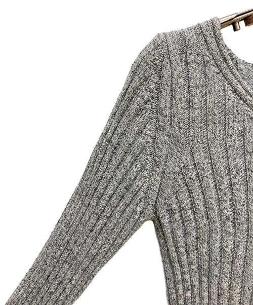 AURALEE（オーラリー）AURALEE (オーラリー) SILK COTTON MELANGE RIB KNIT V-NECK P/O グレー サイズ:Sの古着・服飾アイテム