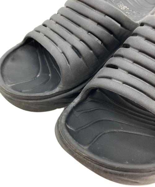 HOKAONEONE（ホカオネオネ）HOKAONEONE (ホカオネオネ) リカバリースライドサンダル ブラック サイズ:M9W11の古着・服飾アイテム