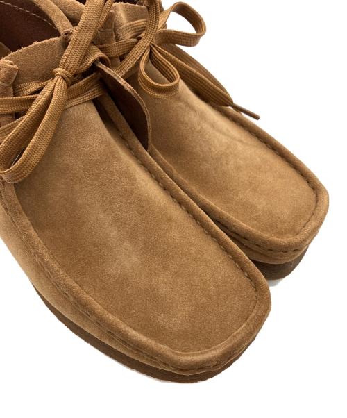CLARKS（クラークス）CLARKS (クラークス) WALLABEE ブラウン サイズ:US7 1・2 未使用品の古着・服飾アイテム