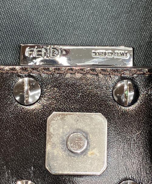 FENDI（フェンディ）FENDI (フェンディ) ショルダーバッグ ブラウンの古着・服飾アイテム