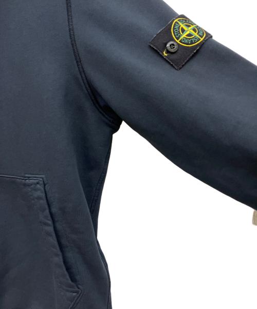 STONE ISLAND（ストーンアイランド）STONE ISLAND (ストーンアイランド) Pullover Hoodie ネイビー サイズ:Mの古着・服飾アイテム