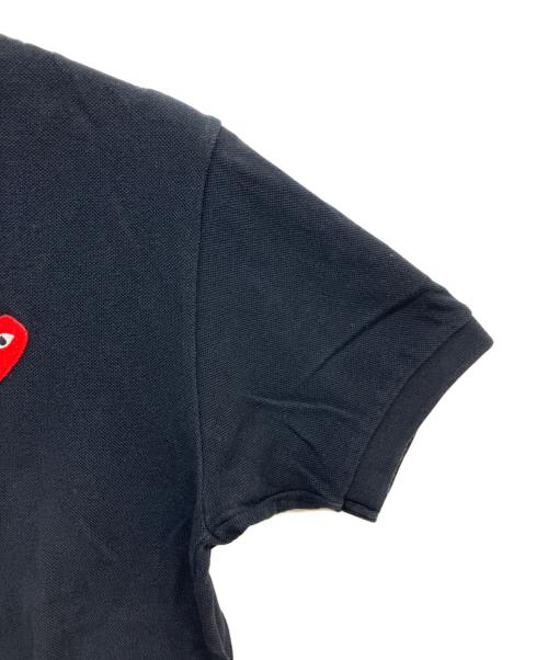 PLAY COMME des GARCONS（プレイコムデギャルソン）PLAY COMME des GARCONS (プレイコムデギャルソン) ポロシャツ ブラック サイズ:Mの古着・服飾アイテム