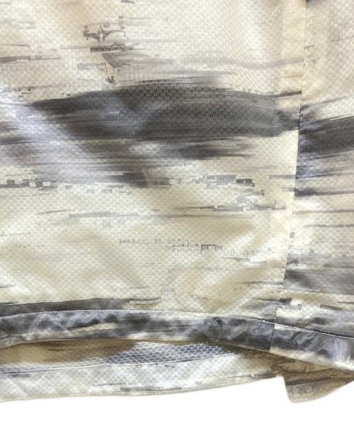 OAKLEY（オークリー）OAKLEY (オークリー) SKULL TRANSPARENT MESH JACKET 2.0 アイボリー×グレー サイズ:Lの古着・服飾アイテム