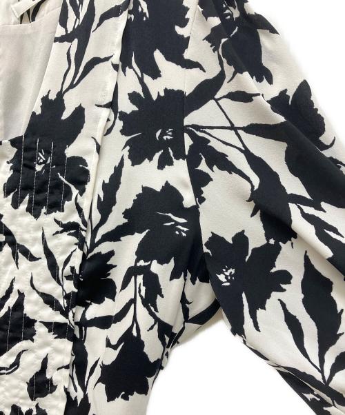 Snidel（スナイデル）Snidel (スナイデル) Sustainableフロッキープリントドレス ホワイト サイズ:SIZE Mの古着・服飾アイテム