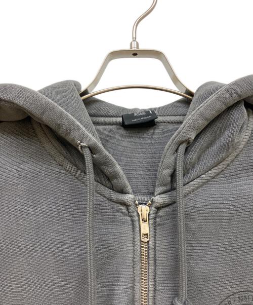 stussy（ステューシー）stussy (ステューシー) ZIP HOODIE PIGMENT DYED グレー サイズ:SIZE Mの古着・服飾アイテム