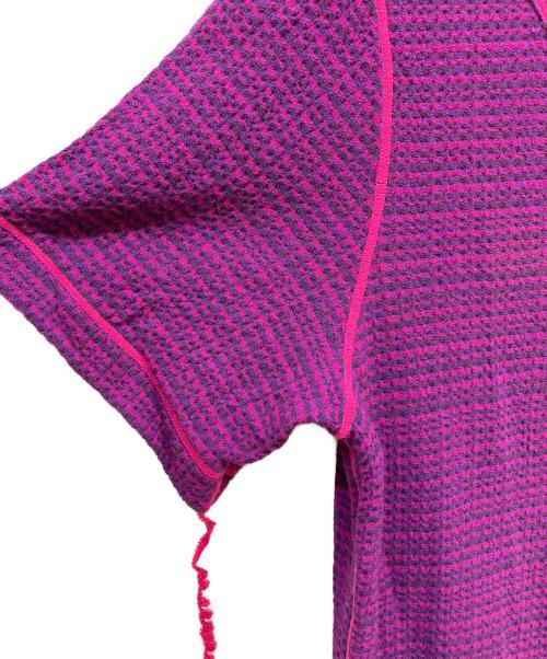 JUNYA WATANABE COMME des GARCONS MAN PINK（ジュンヤワタナベ コムデギャルソンマン ピンク）JUNYA WATANABE COMME des GARCONS MAN PINK (ジュンヤワタナベ コムデギャルソンマン ピンク) Tシャツ ピンク×パープル サイズ:-の古着・服飾アイテム