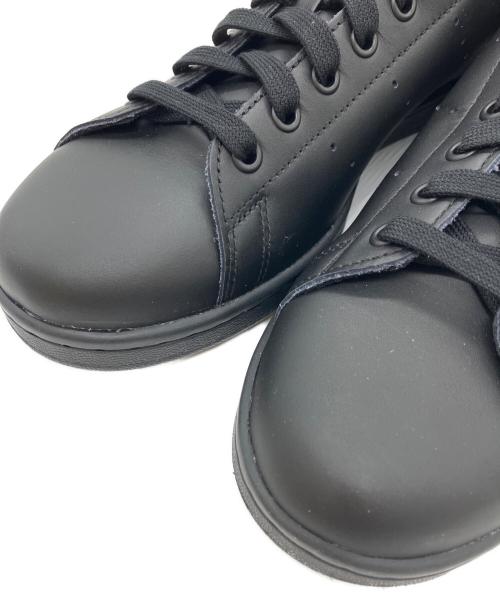 adidas（アディダス）adidas (アディダス) スニーカー ブラック サイズ:US10の古着・服飾アイテム