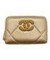CHANEL（シャネル）の古着「ジップコインパース CCマーク」｜ゴールド