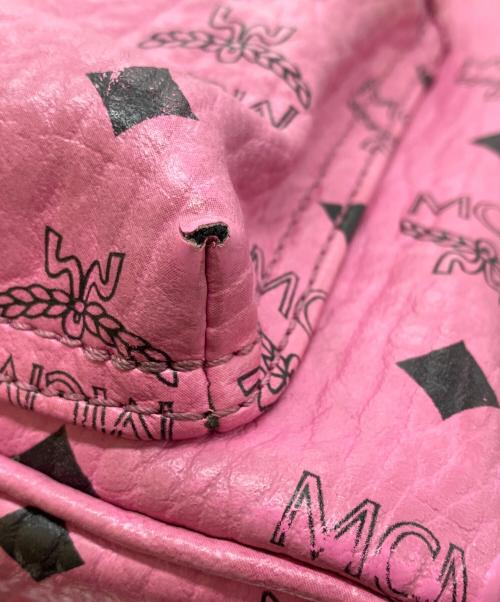 MCM（エムシーエム）MCM (エムシーエム) モノグラム スタッズバックパック ピンクの古着・服飾アイテム