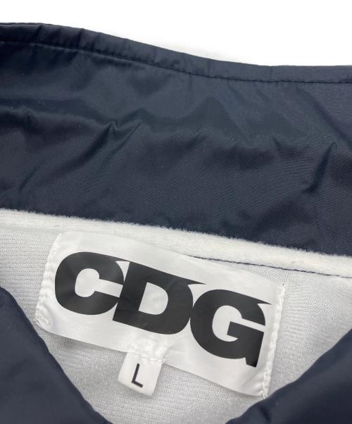 CDG（シーディージー）CDG (シーディージー) コーチジャケット ネイビー サイズ:SIZE Lの古着・服飾アイテム