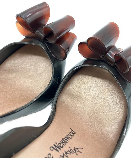 Vivienne Westwood ANGLOMANIA（ヴィヴィアンウエストウッドアングロマニア）Vivienne Westwood ANGLOMANIA (ヴィヴィアンウエストウッドアングロマニア) melissa (メリッサ) ビックリボンオープントゥラバーパンプス ブラック サイズ:US7の古着・服飾アイテム