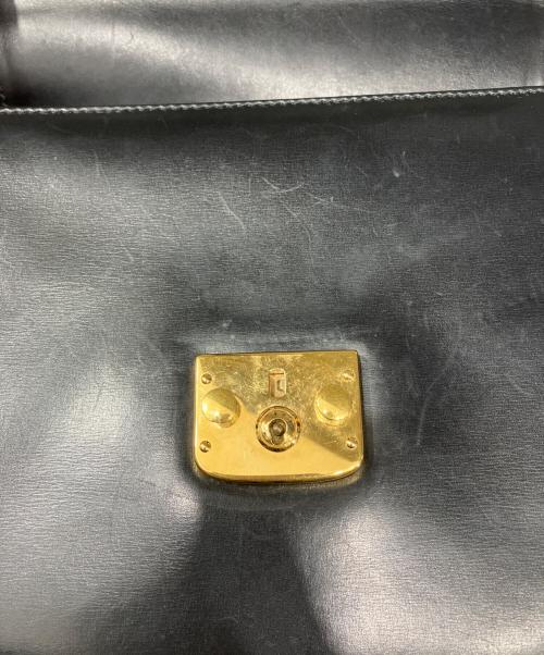 GUCCI（グッチ）GUCCI (グッチ) レザーショルダーバッグ ブラックの古着・服飾アイテム