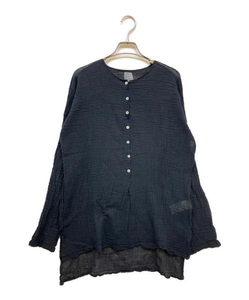 LES ATELIERS FRANCAIS DE CONFECTION（ル アトリエフランセ デ コンフェクション）LES ATELIERS FRANCAIS DE CONFECTION (ル アトリエフランセ デ コンフェクション) HENLY NECK L/SL シャツ ブラック サイズ:SIZE Freeの古着・服飾アイテム