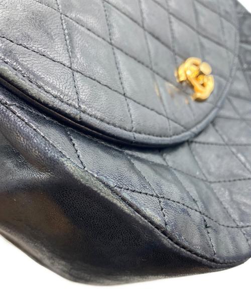 CHANEL（シャネル）CHANEL (シャネル) ハーフムーンチェーンショルダーバッグ ブラックの古着・服飾アイテム