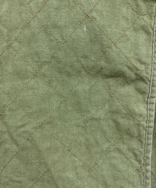 MILITARY（ミリタリー）MILITARY (ミリタリー) Belgian Army Quilted Vest オリーブ サイズ:-の古着・服飾アイテム