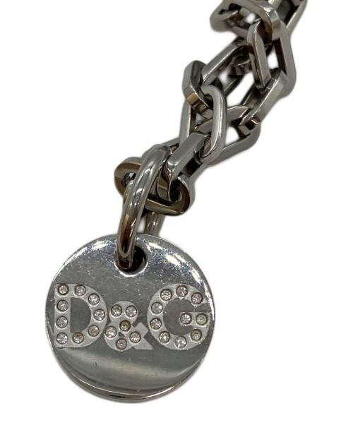 D&G（ディーアンドジー）D&G (ディーアンドジー) ロゴプレートネックレス シルバーの古着・服飾アイテム