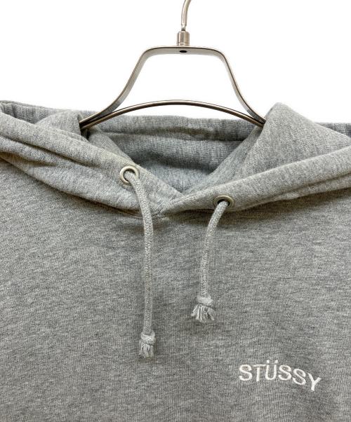 stussy（ステューシー）stussy (ステューシー) プルオーバーパーカー グレー サイズ:Sの古着・服飾アイテム