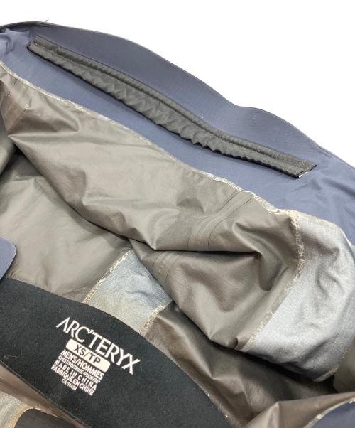ARC'TERYX（アークテリクス）ARC'TERYX (アークテリクス) ナイロンジャケット ネイビー サイズ:xsの古着・服飾アイテム