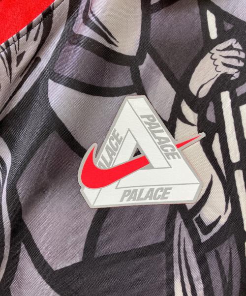 NIKE（ナイキ）NIKE (ナイキ) PALACE (パレス) ショートスリーブ サッカーユニフォーム トップス グレー サイズ:SIZE XXL 未使用品の古着・服飾アイテム