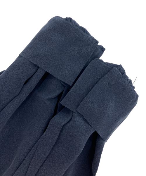 SEZANE（セザンヌ）SEZANE (セザンヌ) CHLOシルクフリルシャツブラウス ネイビー サイズ:36 未使用品の古着・服飾アイテム