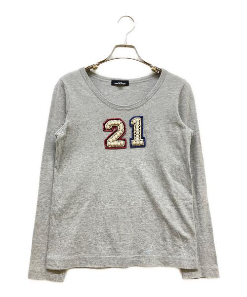 tricot COMME des GARCONS（トリココムデギャルソン）tricot COMME des GARCONS (トリココムデギャルソン) ビジューナンバリングデザインカットソー ライトグレー サイズ:SIZE Sの古着・服飾アイテム