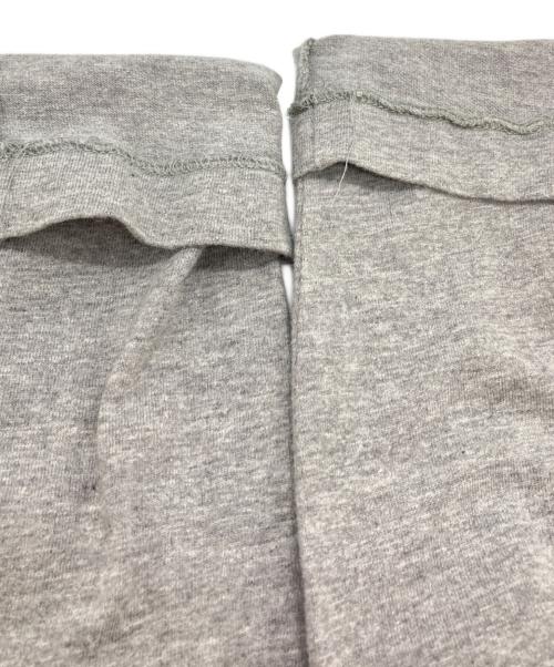 tricot COMME des GARCONS（トリココムデギャルソン）tricot COMME des GARCONS (トリココムデギャルソン) ビジューナンバリングデザインカットソー ライトグレー サイズ:SIZE Sの古着・服飾アイテム