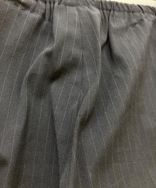 ROBE DE CHAMBRE COMME DES GARCONS（ローブドシャンブル コムデギャルソン）ROBE DE CHAMBRE COMME DES GARCONS (ローブドシャンブル コムデギャルソン) ウール混ストライプイージーパンツ ネイビー サイズ:SIZE Mの古着・服飾アイテム