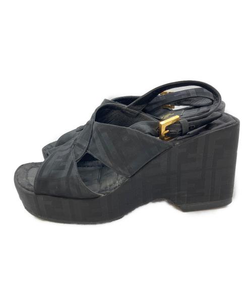 FENDI（フェンディ）FENDI (フェンディ) ズッカ柄ウェッジソールサンダル ブラック サイズ:SIZE 36 1/2の古着・服飾アイテム