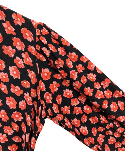 GANNI（ガニー）GANNI (ガニー) TOMORROW LAND (トゥモローランド) 花柄ラップワンピース レッド×ブラック サイズ:34 未使用品の古着・服飾アイテム