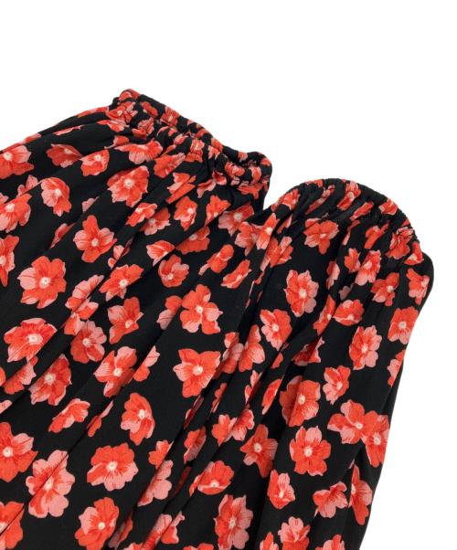 GANNI（ガニー）GANNI (ガニー) TOMORROW LAND (トゥモローランド) 花柄ラップワンピース レッド×ブラック サイズ:34 未使用品の古着・服飾アイテム