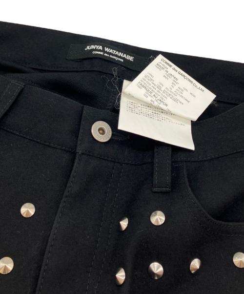 JUNYA WATANABE COMME des GARCONS（(ジュンヤワタナベ コムデギャルソン）JUNYA WATANABE COMME des GARCONS ((ジュンヤワタナベ コムデギャルソン) マルチスタッズニーカットジャージーパンツ ブラック サイズ:SIZE Sの古着・服飾アイテム