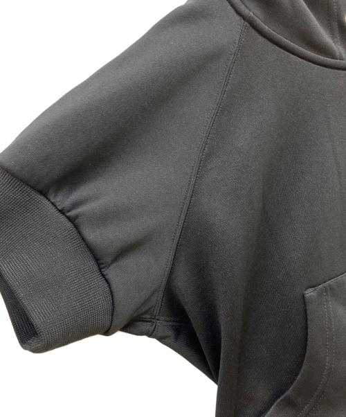 Y-3（ワイスリー）Y-3 (ワイスリー) 半袖ジップパーカー ブラック サイズ:SIZE Mの古着・服飾アイテム