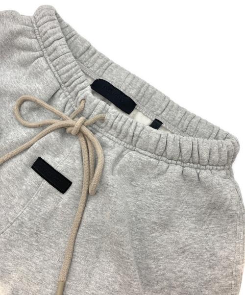FOG ESSENTIALS（フィアオブゴッド エッセンシャル）FOG ESSENTIALS (フィアオブゴッド エッセンシャル) スウェットショートパンツ グレー サイズ:XSの古着・服飾アイテム