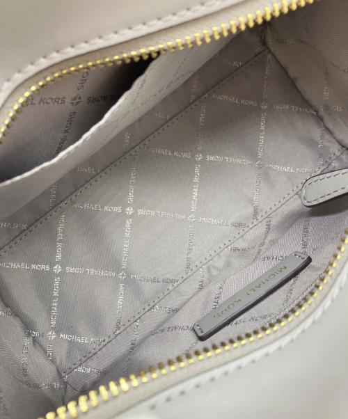 MICHAEL KORS（マイケルコース）MICHAEL KORS (マイケルコース) MIRREN2WAYバッグ ライトグレーの古着・服飾アイテム