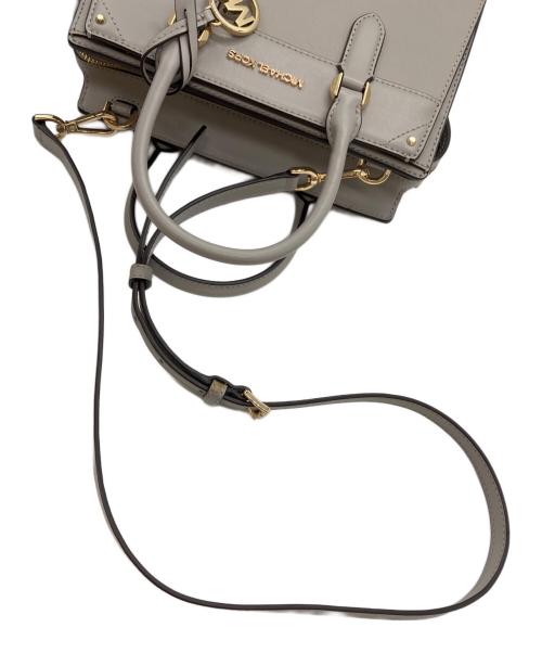 MICHAEL KORS（マイケルコース）MICHAEL KORS (マイケルコース) MIRREN2WAYバッグ ライトグレーの古着・服飾アイテム