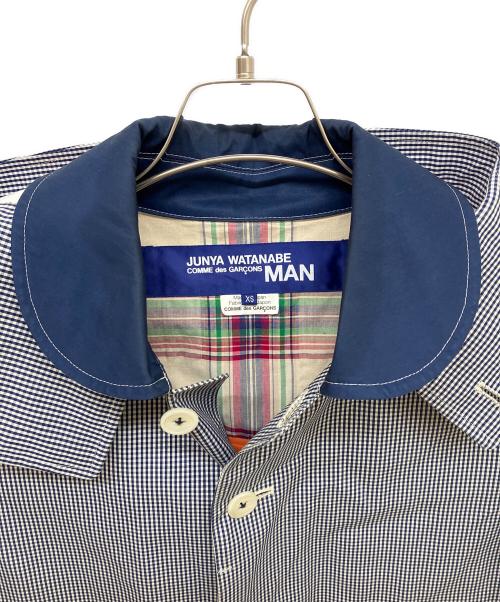 COMME des GARCONS JUNYA WATANABE MAN（コム デ ギャルソン ジュンヤ ワタナベ マン）COMME des GARCONS JUNYA WATANABE MAN (コム デ ギャルソン ジュンヤ ワタナベ マン) ゴム引きコート ホワイト×ネイビー サイズ:XSの古着・服飾アイテム