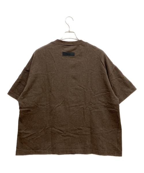 FOG ESSENTIALS（フィアオブゴッド エッセンシャル）FOG ESSENTIALS (フィアオブゴッド エッセンシャル) 半袖ロゴスウェット ブラウン サイズ:XSの古着・服飾アイテム