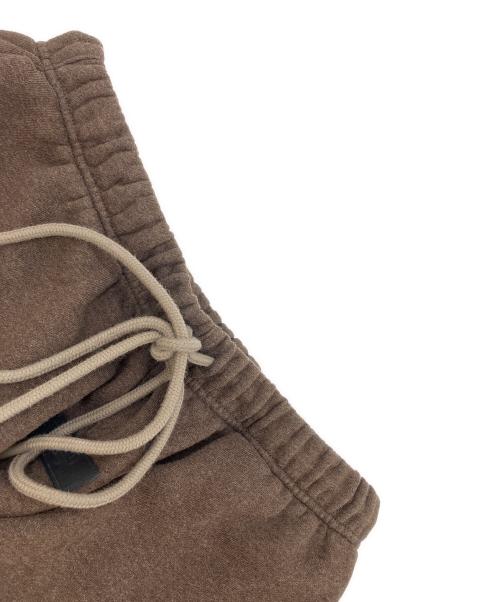 FOG ESSENTIALS（フィアオブゴッド エッセンシャル）FOG ESSENTIALS (フィアオブゴッド エッセンシャル) スウェットショートパンツ ブラウン サイズ:Sの古着・服飾アイテム