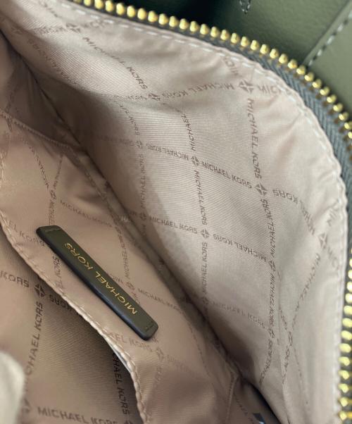 MICHAEL KORS（マイケルコース）MICHAEL KORS (マイケルコース) CARSON センタージップサッチェル S オリーブの古着・服飾アイテム