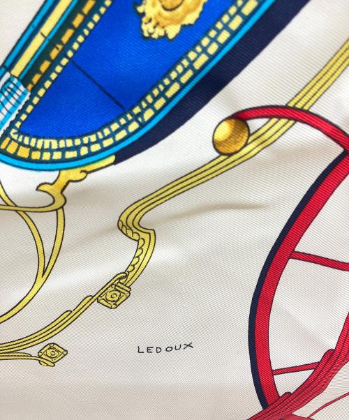 HERMES（エルメス）HERMES (エルメス) 大判シルクスカーフ ホワイトの古着・服飾アイテム