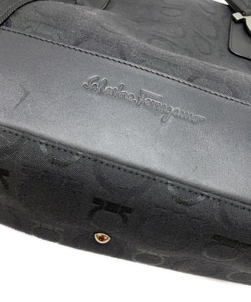 Salvatore Ferragamo（サルヴァトーレ フェラガモ）Salvatore Ferragamo (サルヴァトーレ フェラガモ) ガンチーニ ジャガード キャンバス トートバッグ ブラックの古着・服飾アイテム