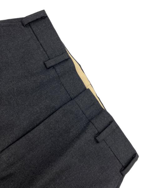 J.PRESS（ジェイプレス）J.PRESS (ジェイプレス) 3Pウールスーツ グレー サイズ:C90 W 76 T165の古着・服飾アイテム