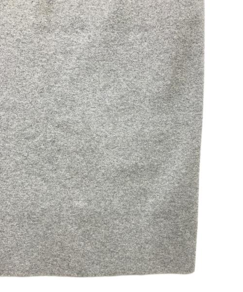 23区（ニジュウサンク）23区 (ニジュウサンク) 【洗える】カシミヤブレンド Iライン ニットスカート ライトグレー サイズ:48の古着・服飾アイテム
