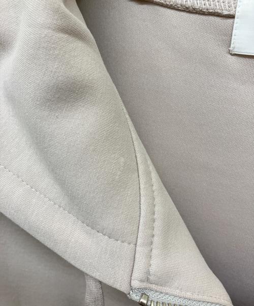 Lily Brown（リリーブラウン）Lily Brown (リリーブラウン) ボンディングフーディーワンピース ベージュ サイズ:PSの古着・服飾アイテム