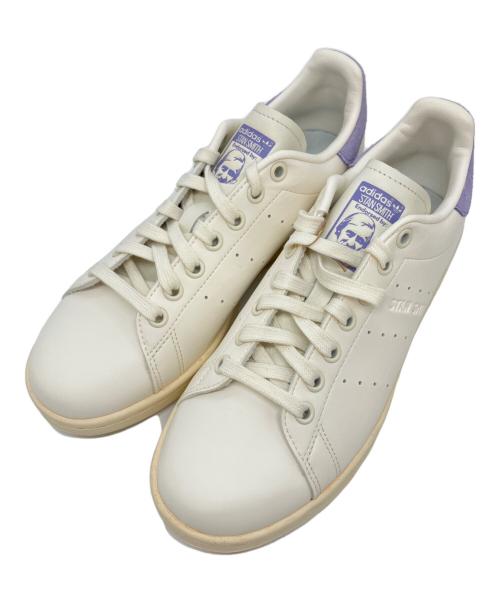 adidas（アディダス）adidas (アディダス) スニーカー ホワイト×パープル サイズ:24.5の古着・服飾アイテム